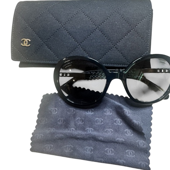 Chanel Polarized Sunglasses – Authentic w/ Case & Cleaning Cloth - Picture 1 of 10